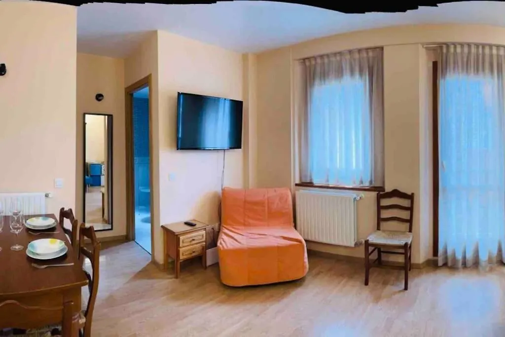 Luxury Apartment Llops Hut-7760 , 5 Pax Soldeu