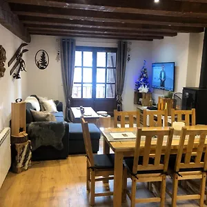 Vall Del Riu - Llar Dolca Llar Apartment