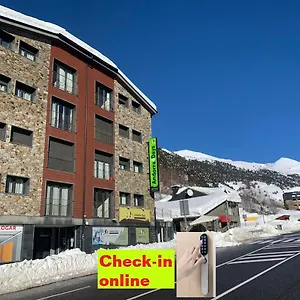 Andorra4days - El Tarter Apartment