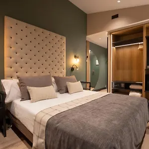 Piolets Centre Hotel