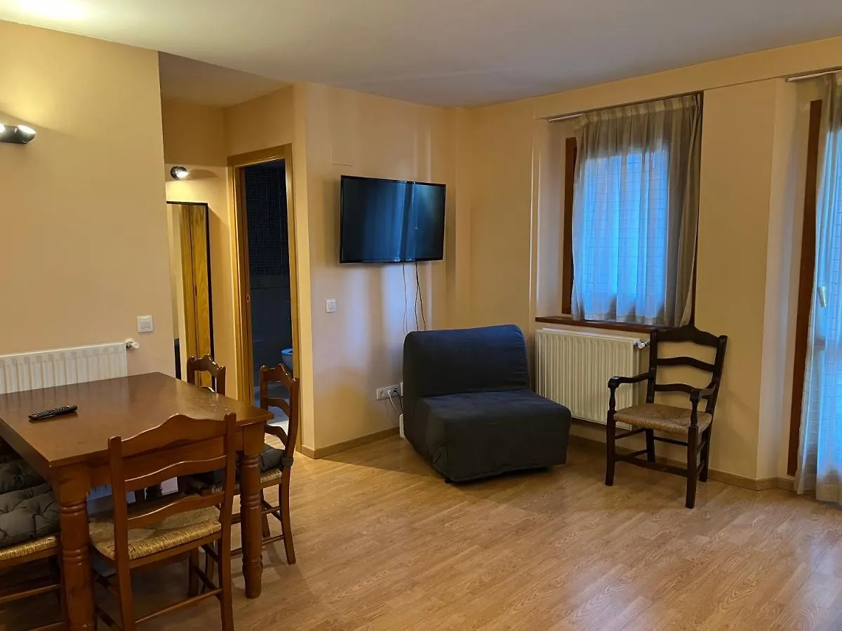 Luxury Apartment Llops Hut-7760 , 5 Pax Soldeu Andorra